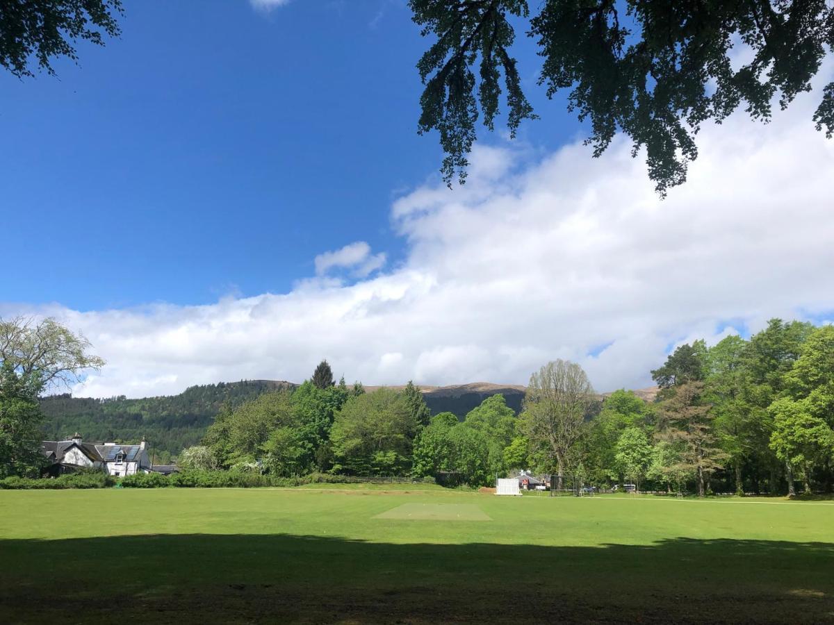 Loch Ness Moat House Apartments Fort Augustus Dış mekan fotoğraf